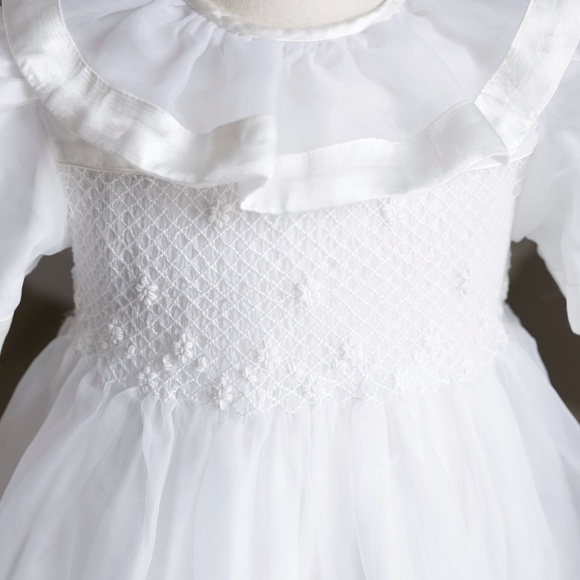 Strasburg Heirloom Smocked Dress size 18 Month RARE White Organza Ivory Satin - Picture 2 of 5